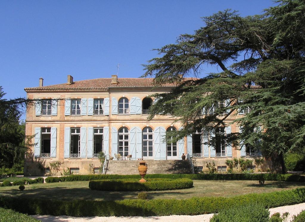 Chateau De Clermont-Saves Bed & Breakfast LʼIsle-Jourdain Eksteriør bilde